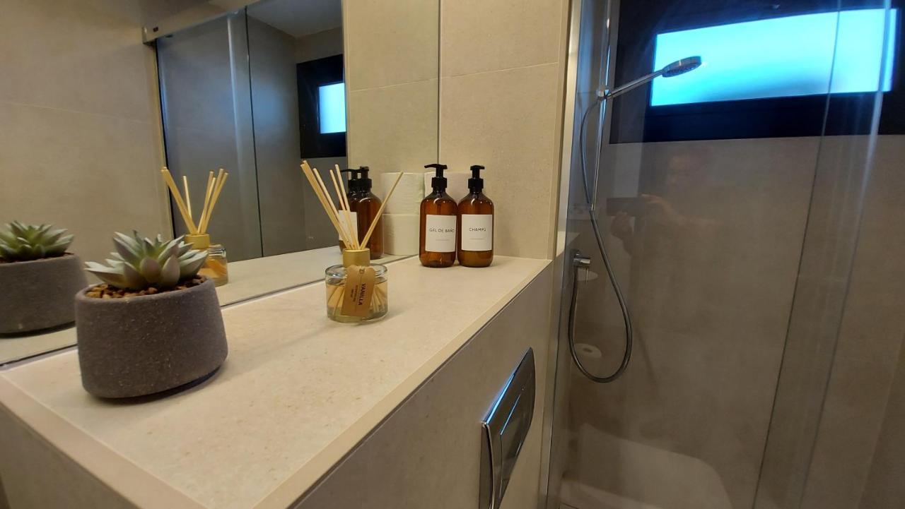 Apartamento La playa “ Free Parking “ Apartment Torremolinos Bagian luar foto